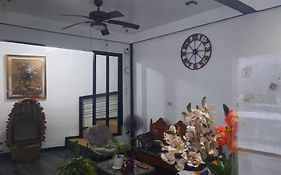 Lolo Panding Inn